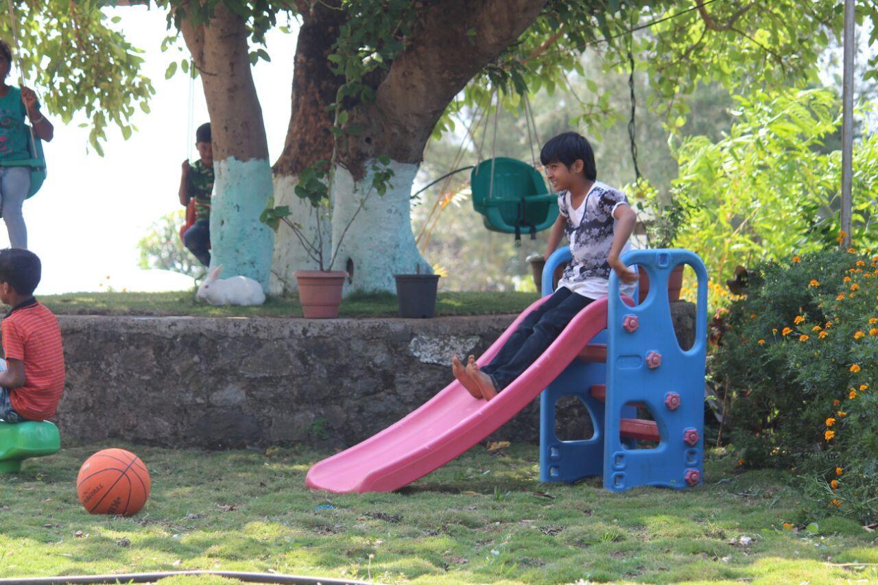 Pavana Valley Farm House Hotel Pune Eksteriør billede